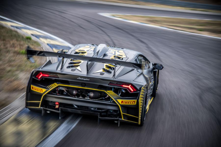  Lamborghini Huracan Super Trofeo EVO 2018 года  (фото 21 из 24)